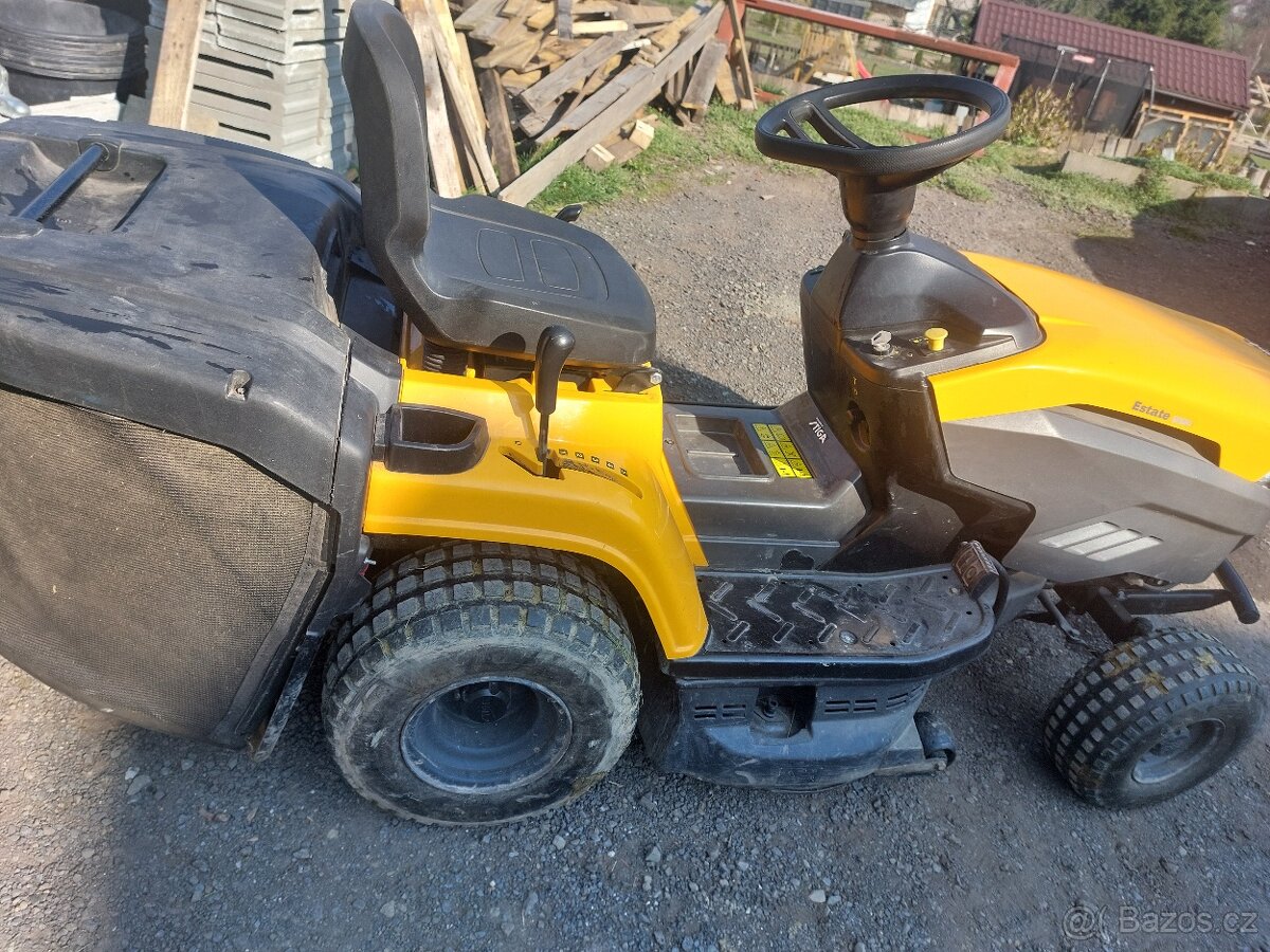 Zahradní traktor Stiga - 5