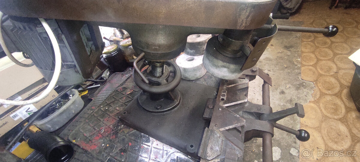 Bruska na broušení žabek sekacích lišt - 5