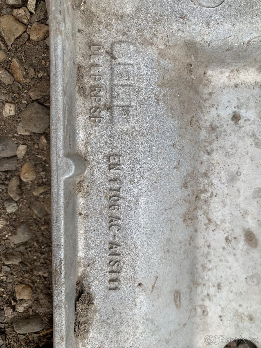 Přední nápravnice VW Touran se stabilizátorem - 5