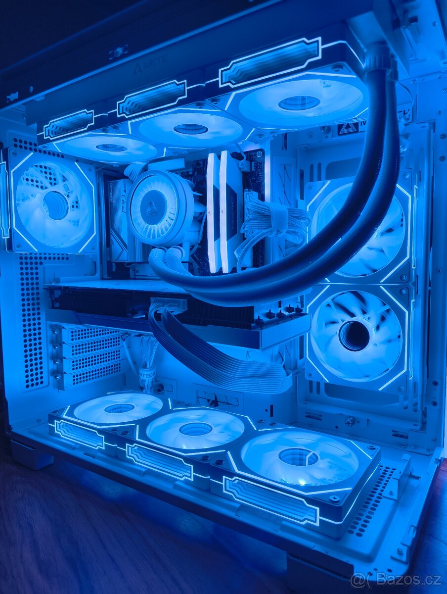 Herní pc - Ryzen 5 7600, RX 6700 XT, 2TB NVMe SSD, 32GB RAM - 5