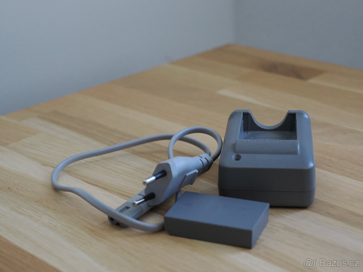 Olympus OM-D E-M10 + 14-42 mm - 5