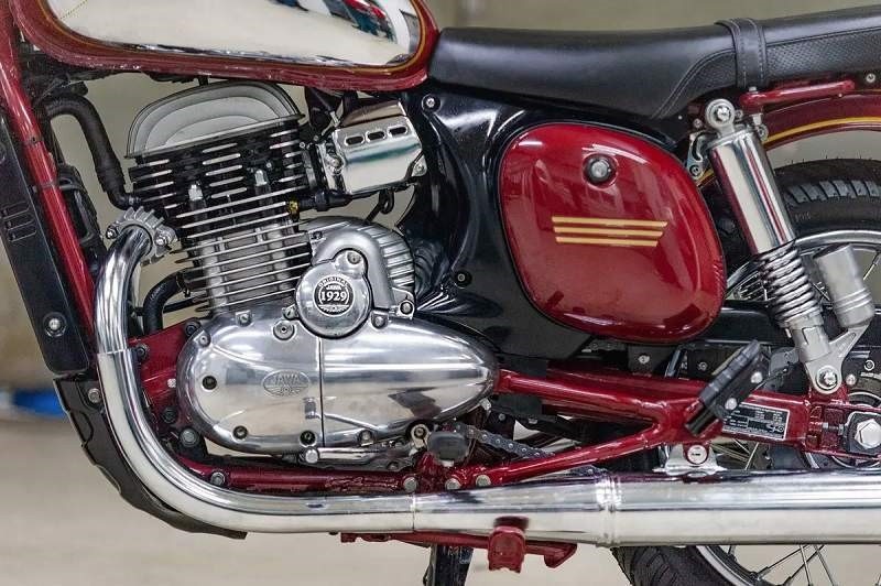 Nový motocykl Jawa 300CL - 5