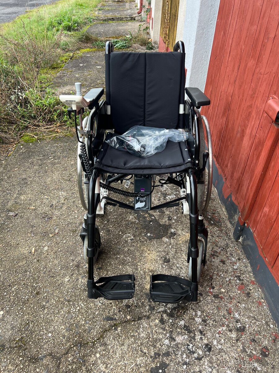 Elektrický invalidní vozík - 5