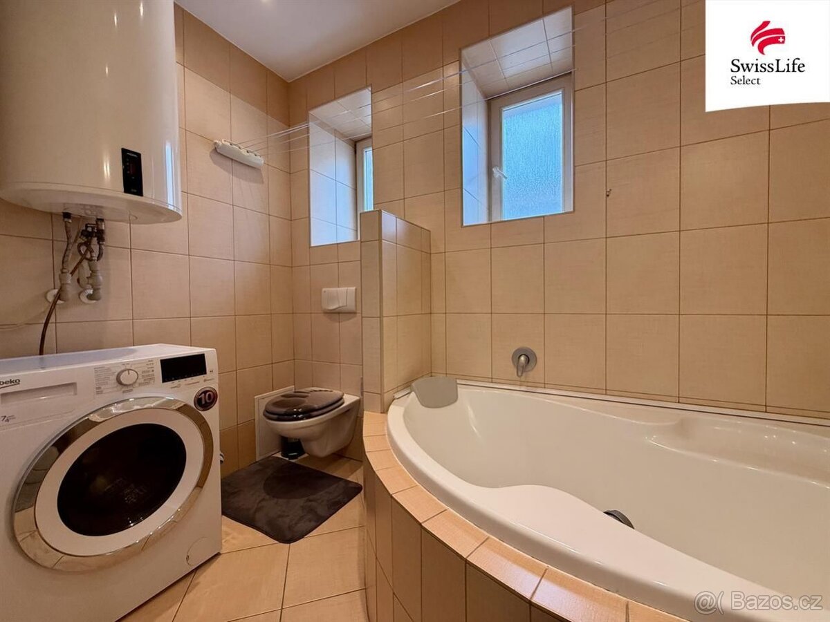 Pronájem bytu 1+kk 35 m2 Krakonošovo náměstí, Trutnov - 5