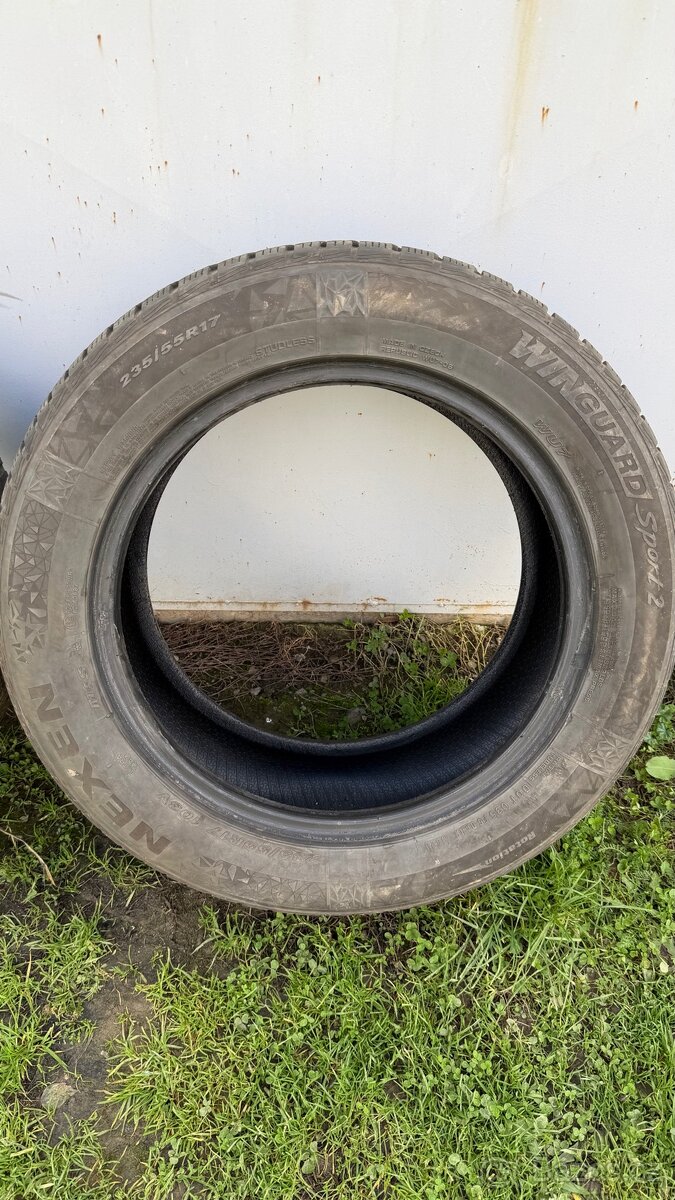Zimní pneu Nexen 235/55 R17 - 5