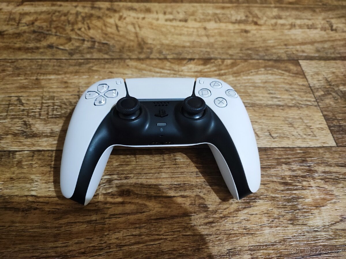 PS5 Slim s mechanikou + příslušenství - 5