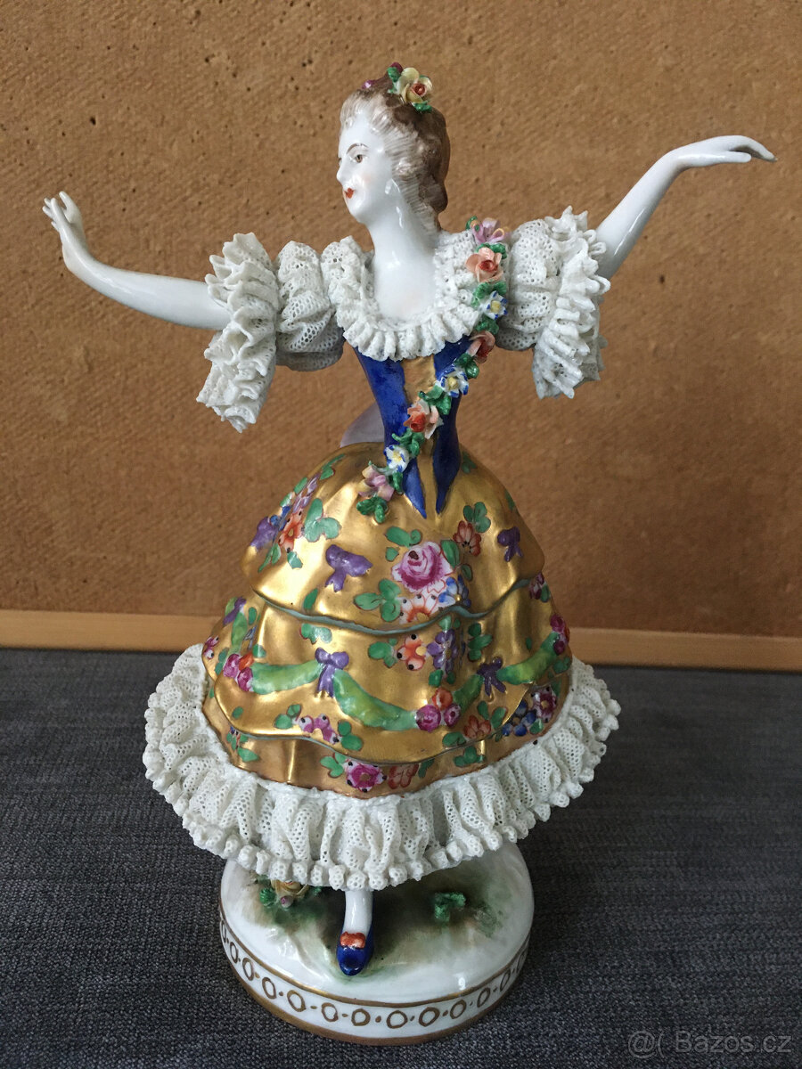 Porcelánová soška - panenka -Volkstedt - 5