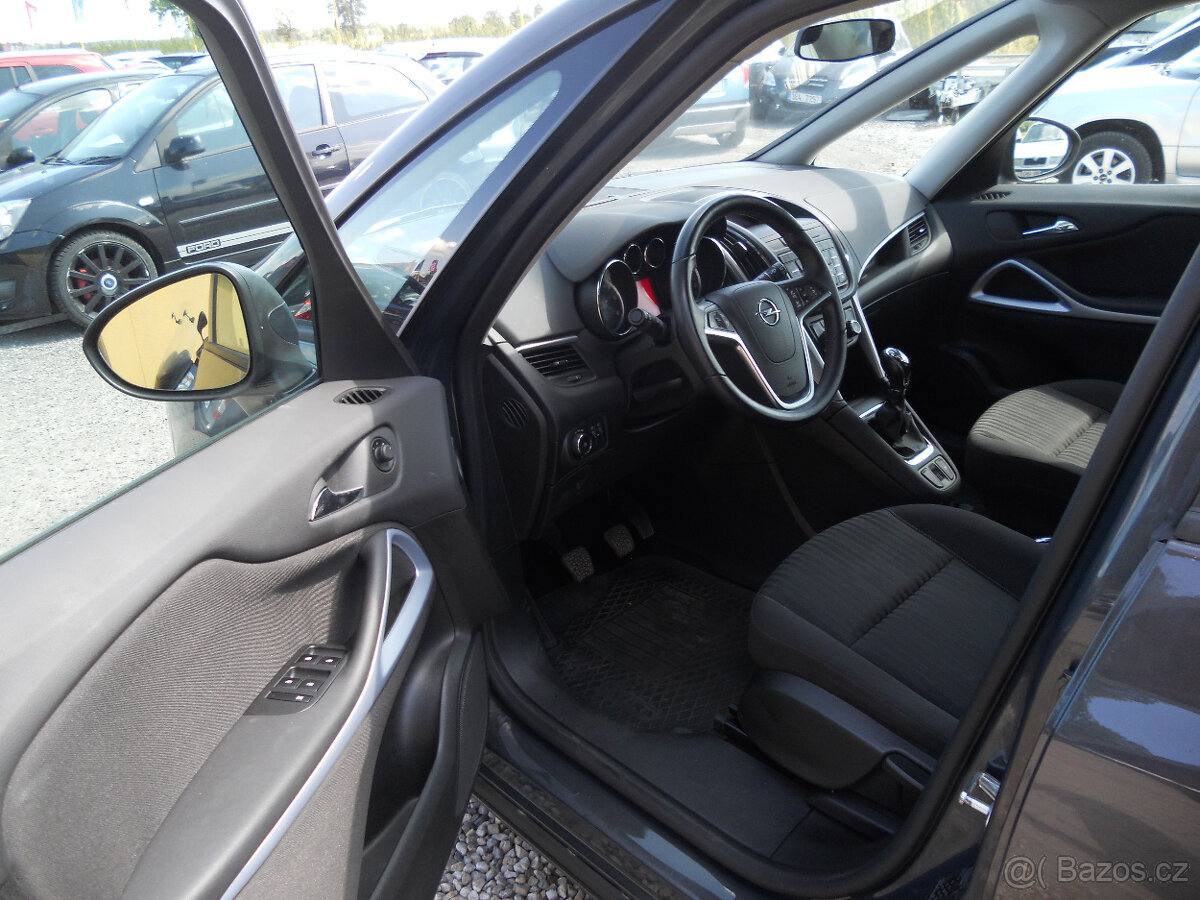 Opel Zafira 2.0CDTi 96Kw 7míst - 5
