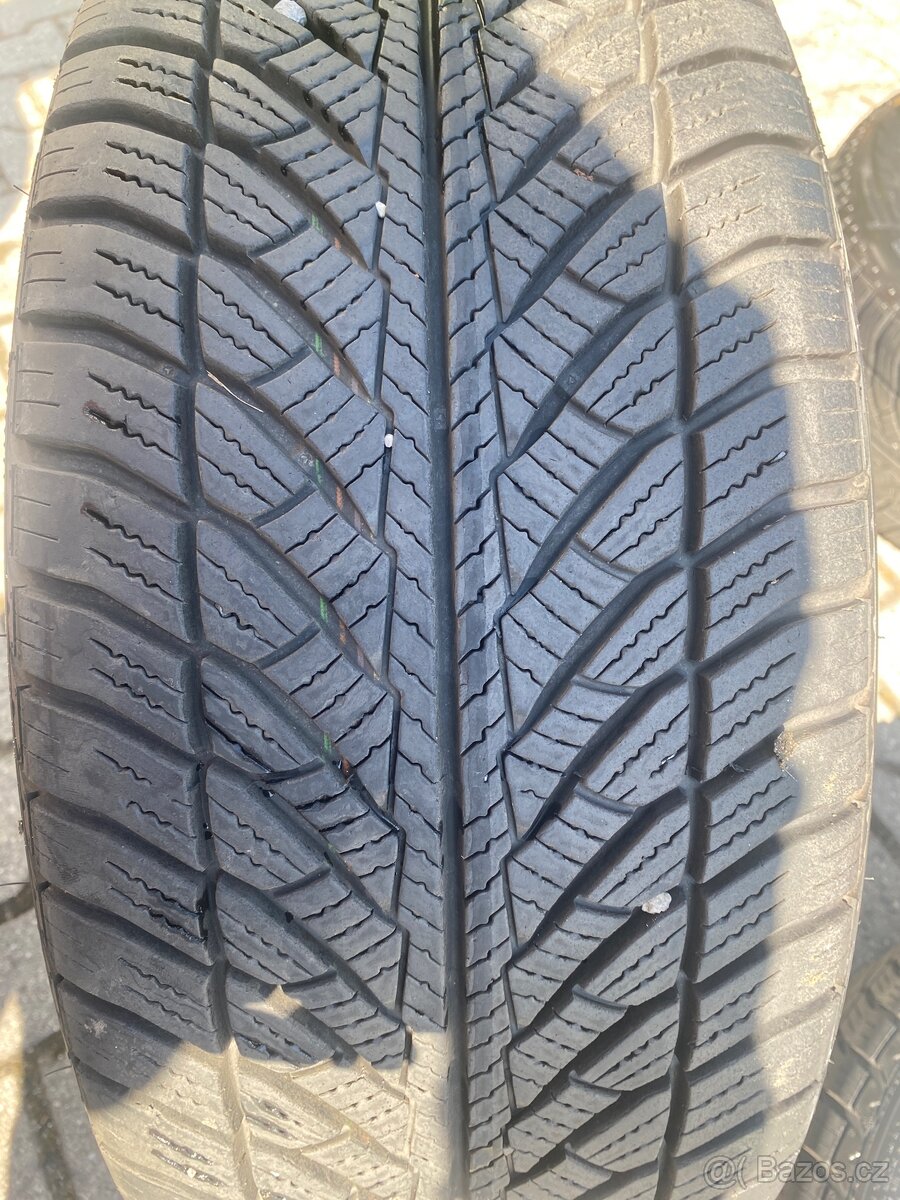 Zimní sada kol BMW 18” 245/45, Rozteč -> 5x120, ET30 - 5