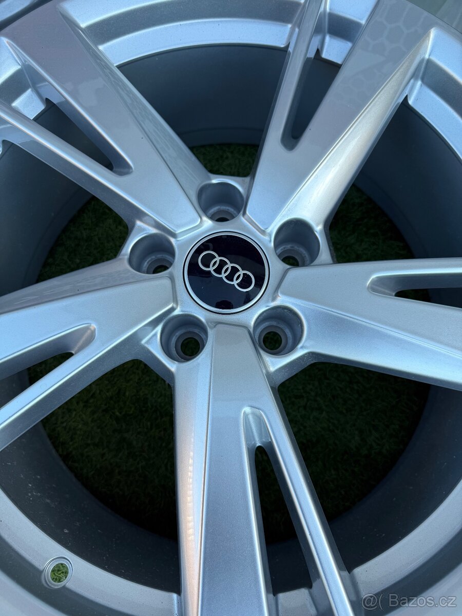 Originál alu kola Audi RS3 S3 A3 5x112 R19 nová sada - 5