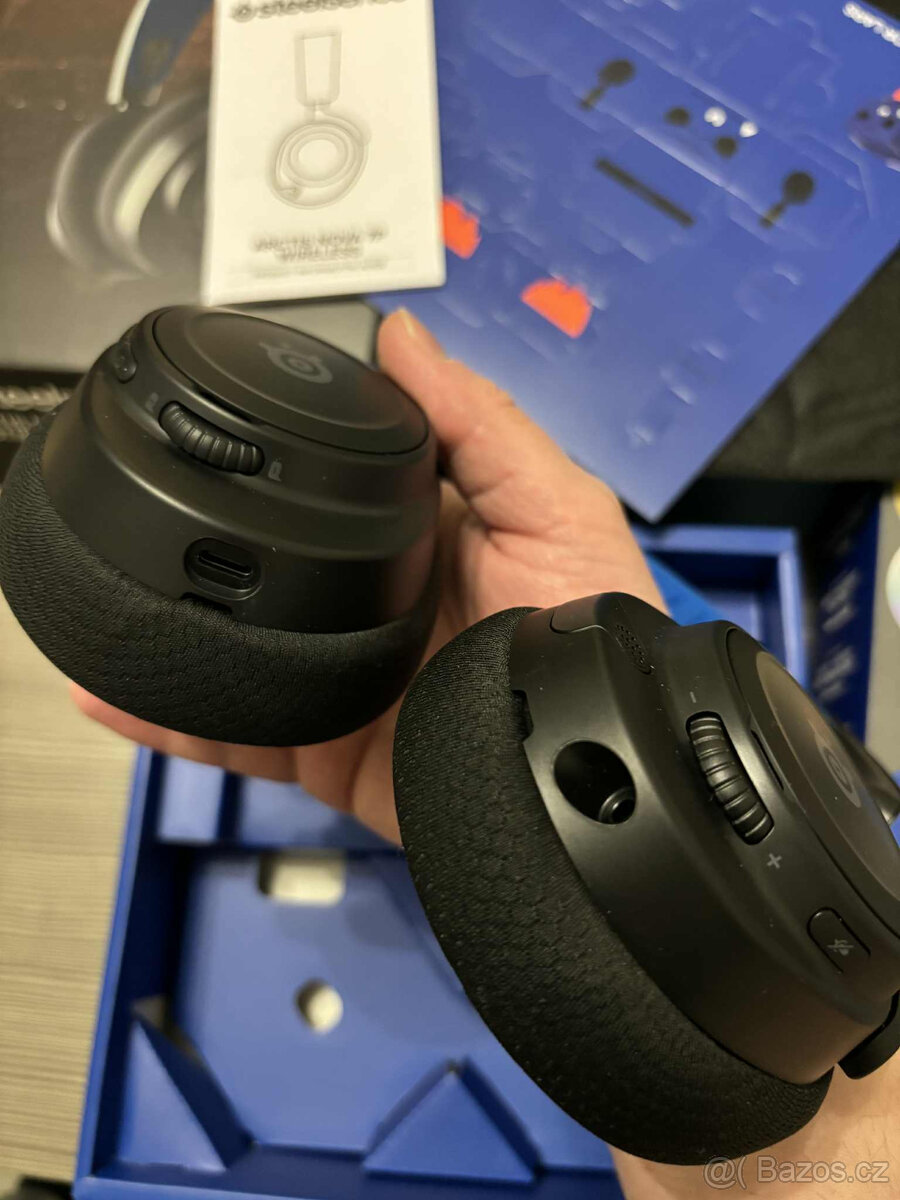 NOVÁ sluchátka SteelSeries Arctis Nova 7P Destiny 2 - 5