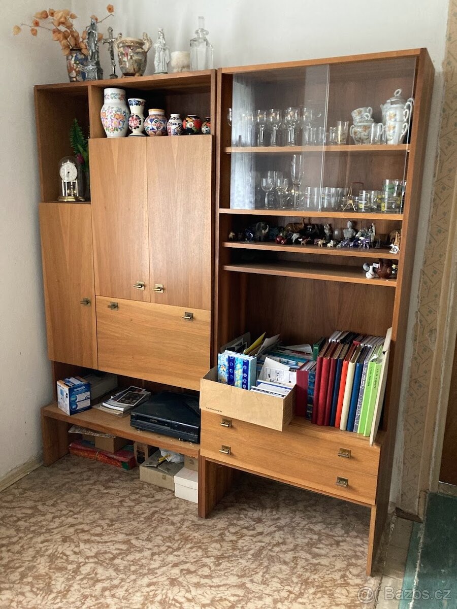 RETRO - OBÝVACÍ STĚNA ČTYŘDÍLNÁ - 5