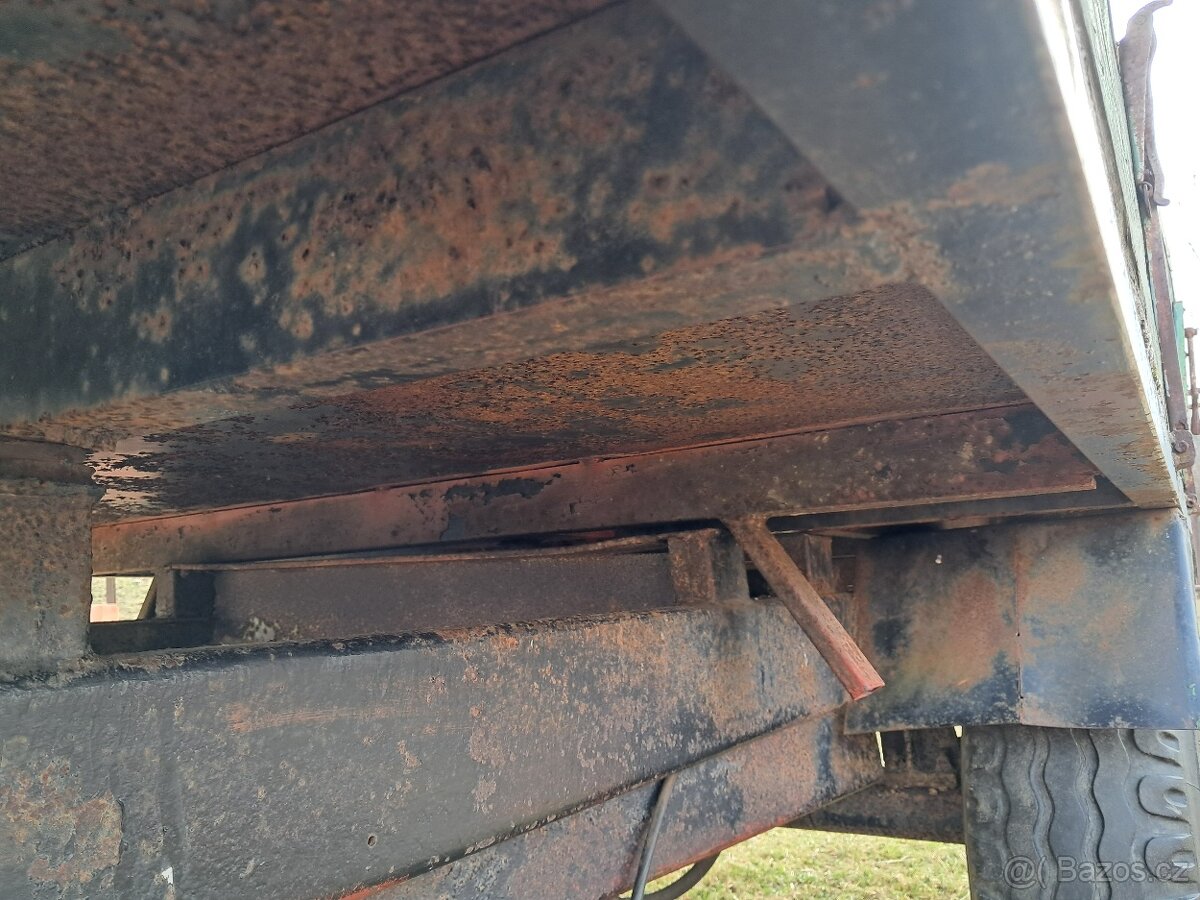 Sklopný jednoosý vlek za traktor - 5