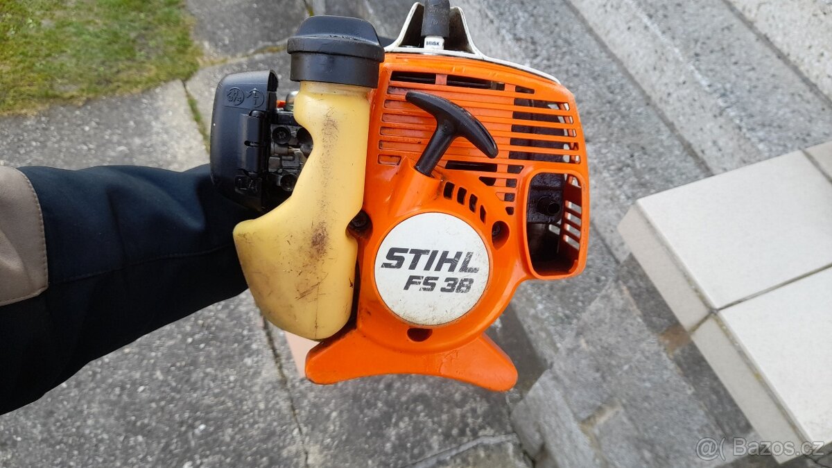 Motorový křovinořez Stihl FS 38 - 5