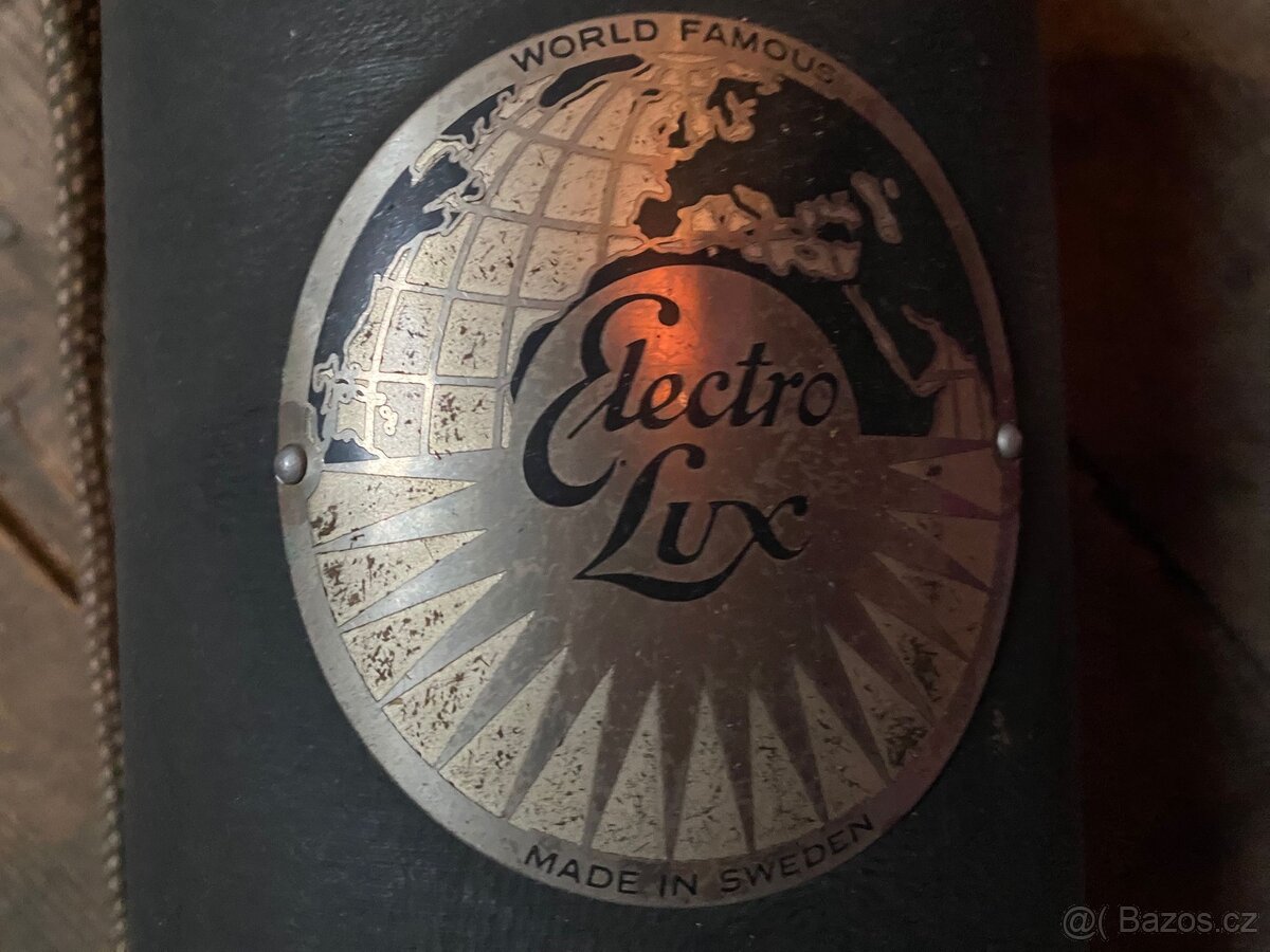 Elektrolux historický vysavač - 5