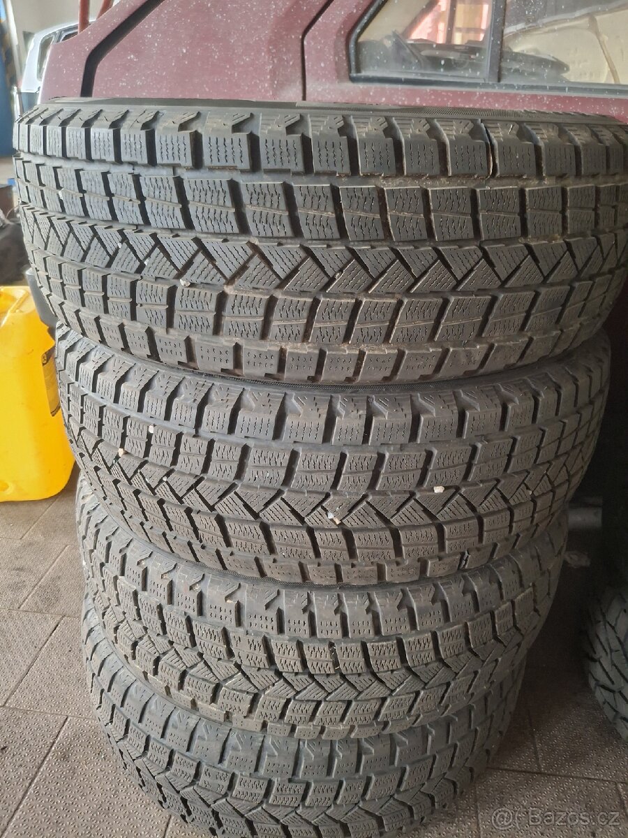 Zimní pneu 215/60 R17 - 5