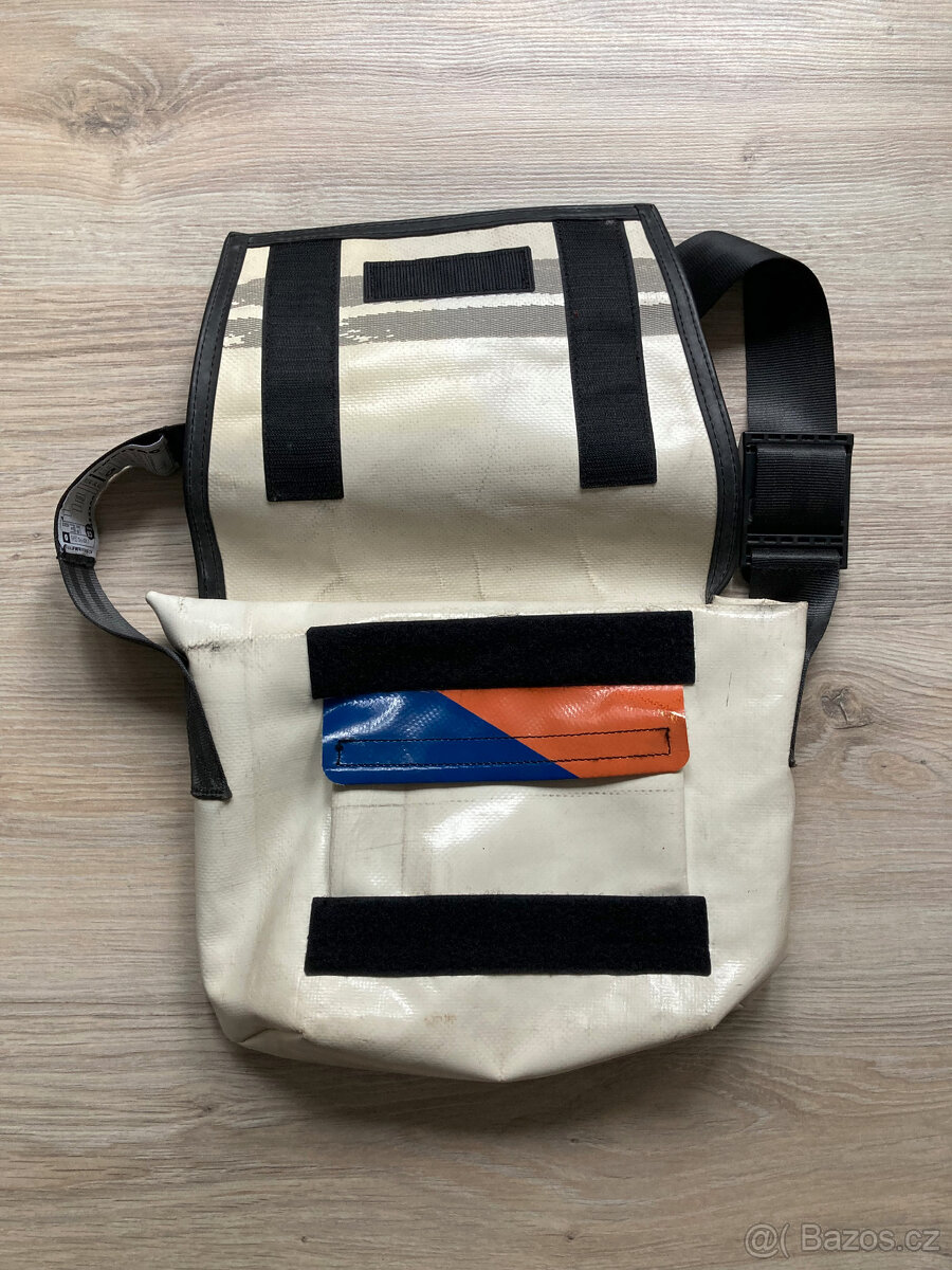 FREITAG F11 Lassie - 5