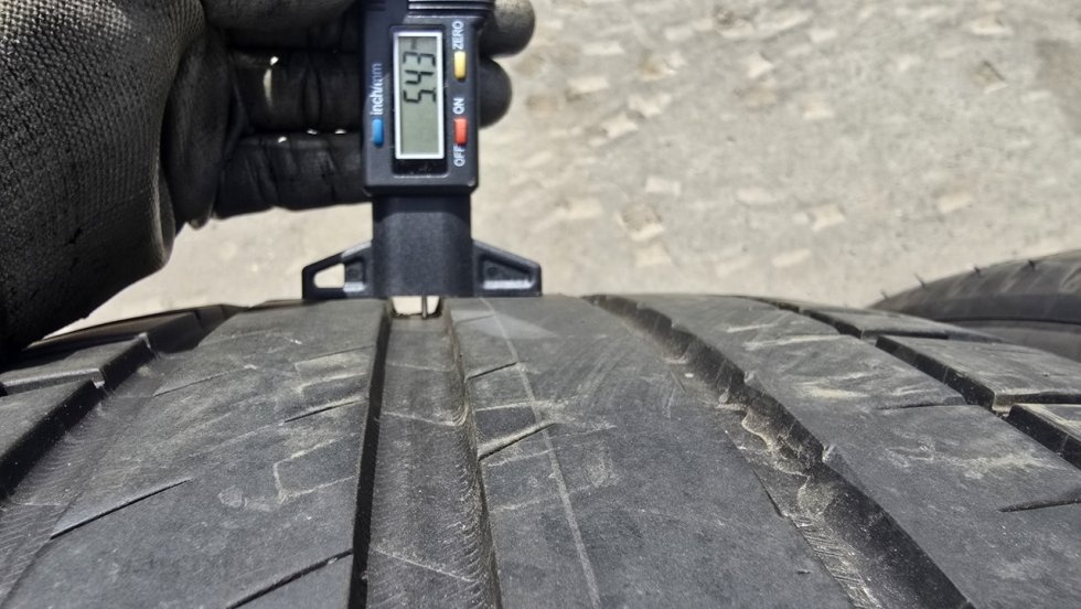 Letní pneu 255/40/20 Michelin - 5