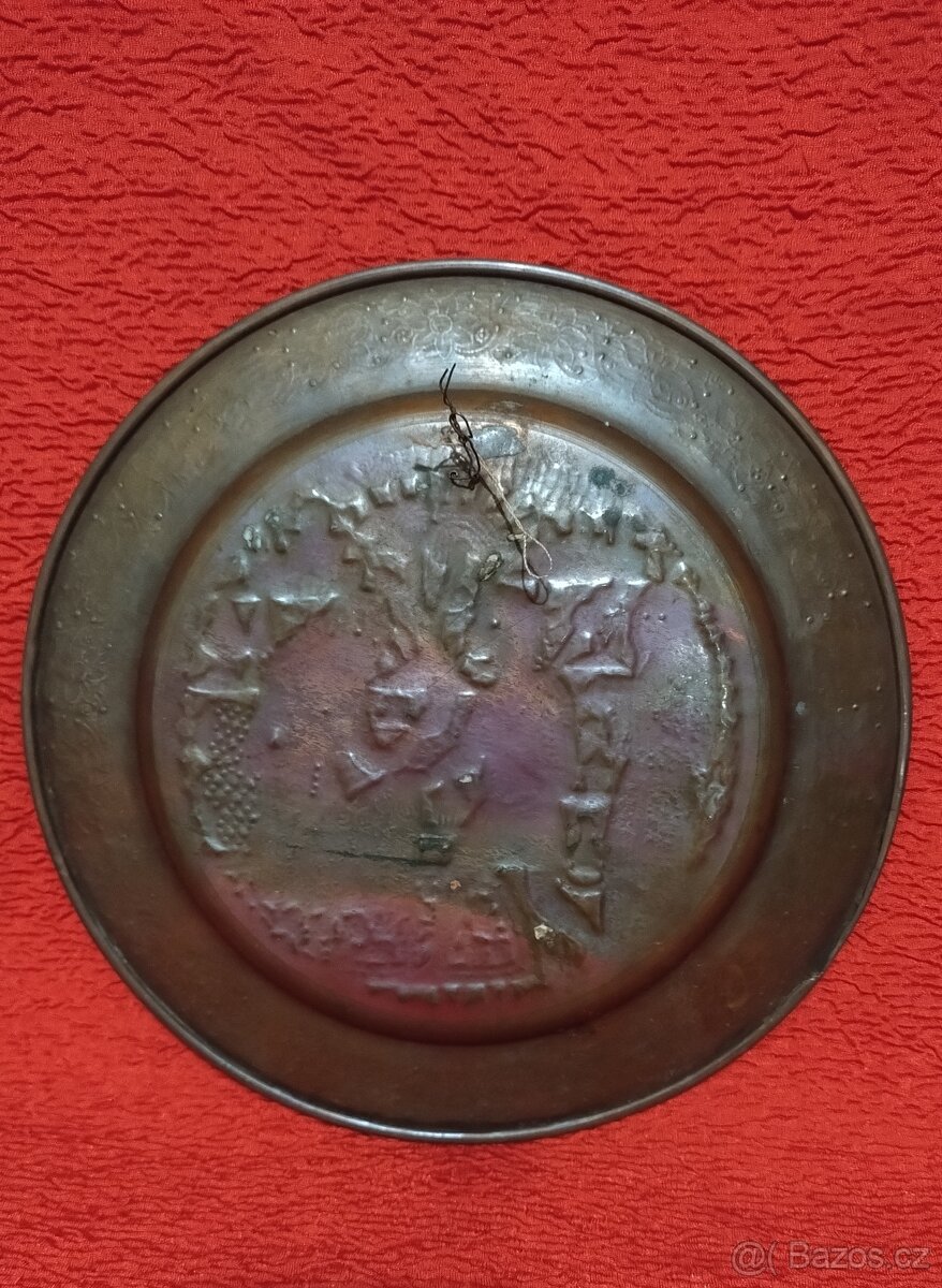 Mosazná konvička a měděný talíř - 5