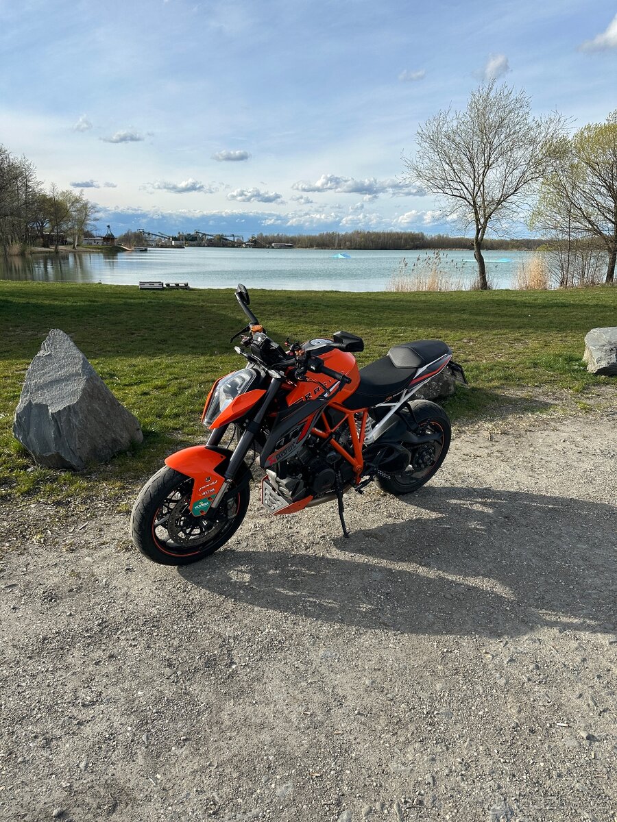 KTM SUPERDUKE 1290R - 5