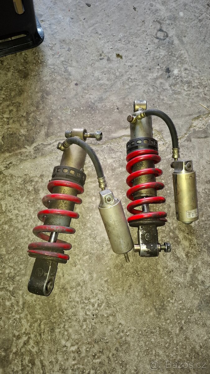 Honda cbr900rr nahr.díly - 5