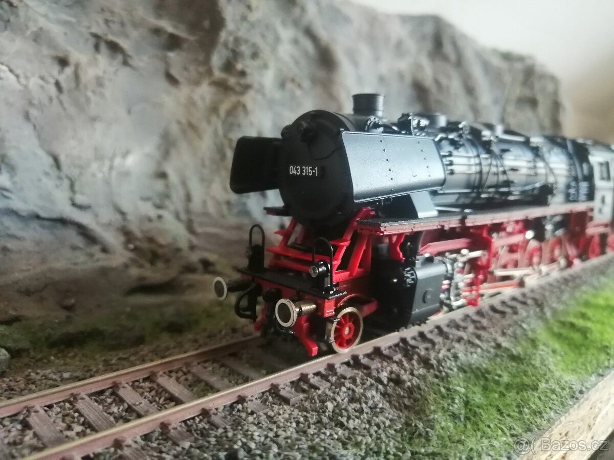 Roco BR 43 Digitál - 5