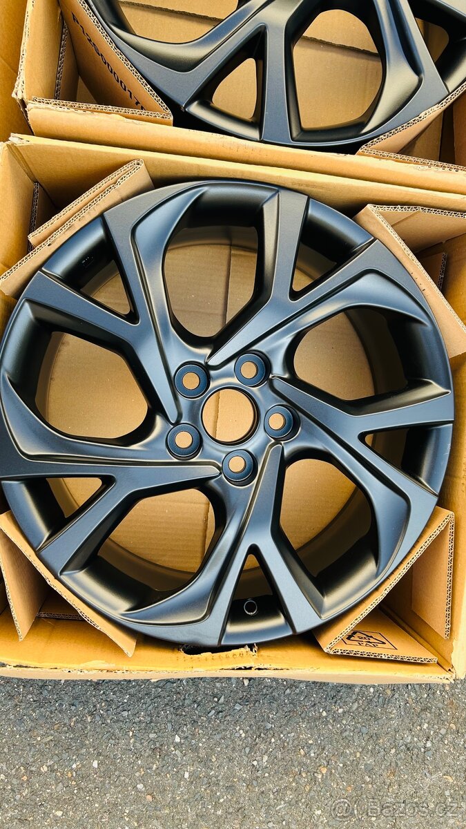 NOVÉ Alu kola 18” Toyota - 5