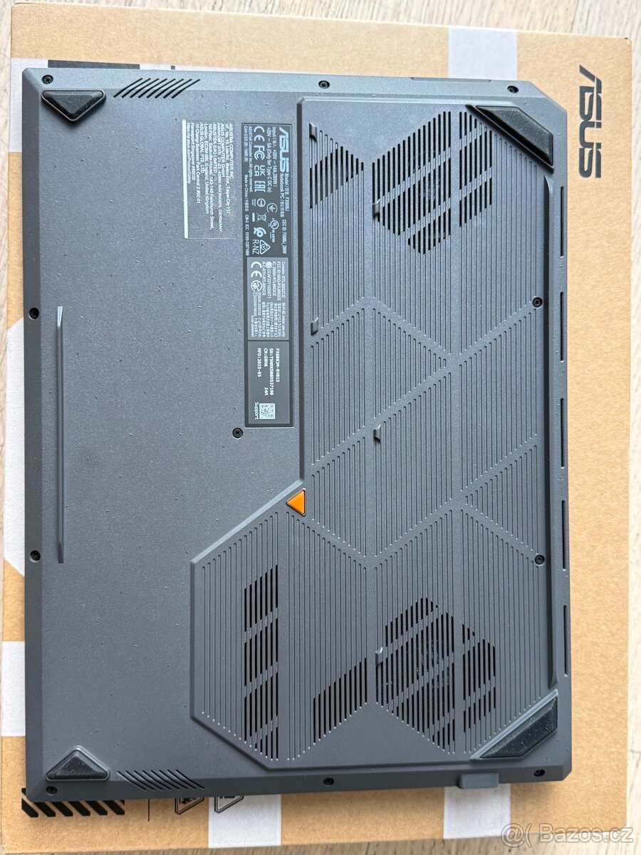 Nový ASUS TUF 16 RTX5060 16gb - 5