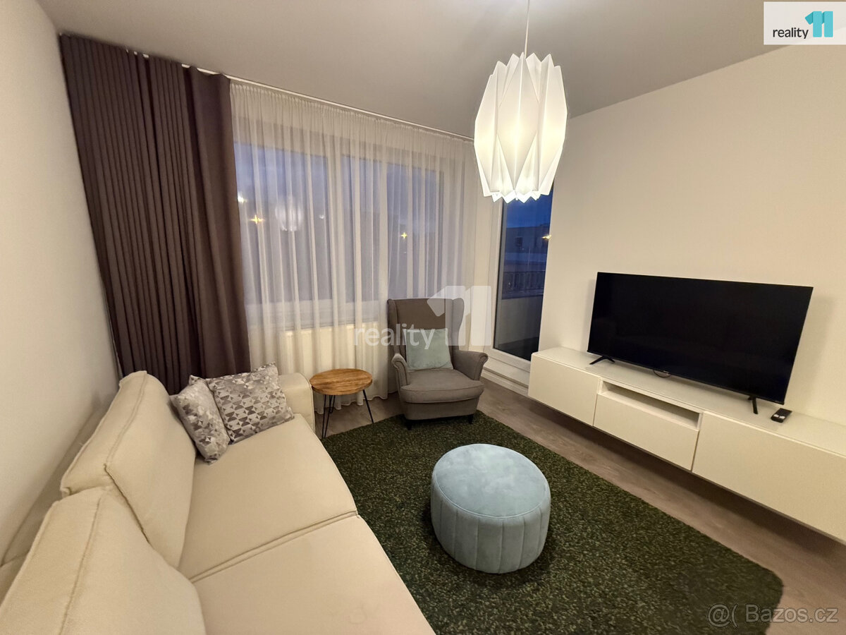 Pronájem, byt 2+kk, Plzeň, ul. Vltavínova - 5