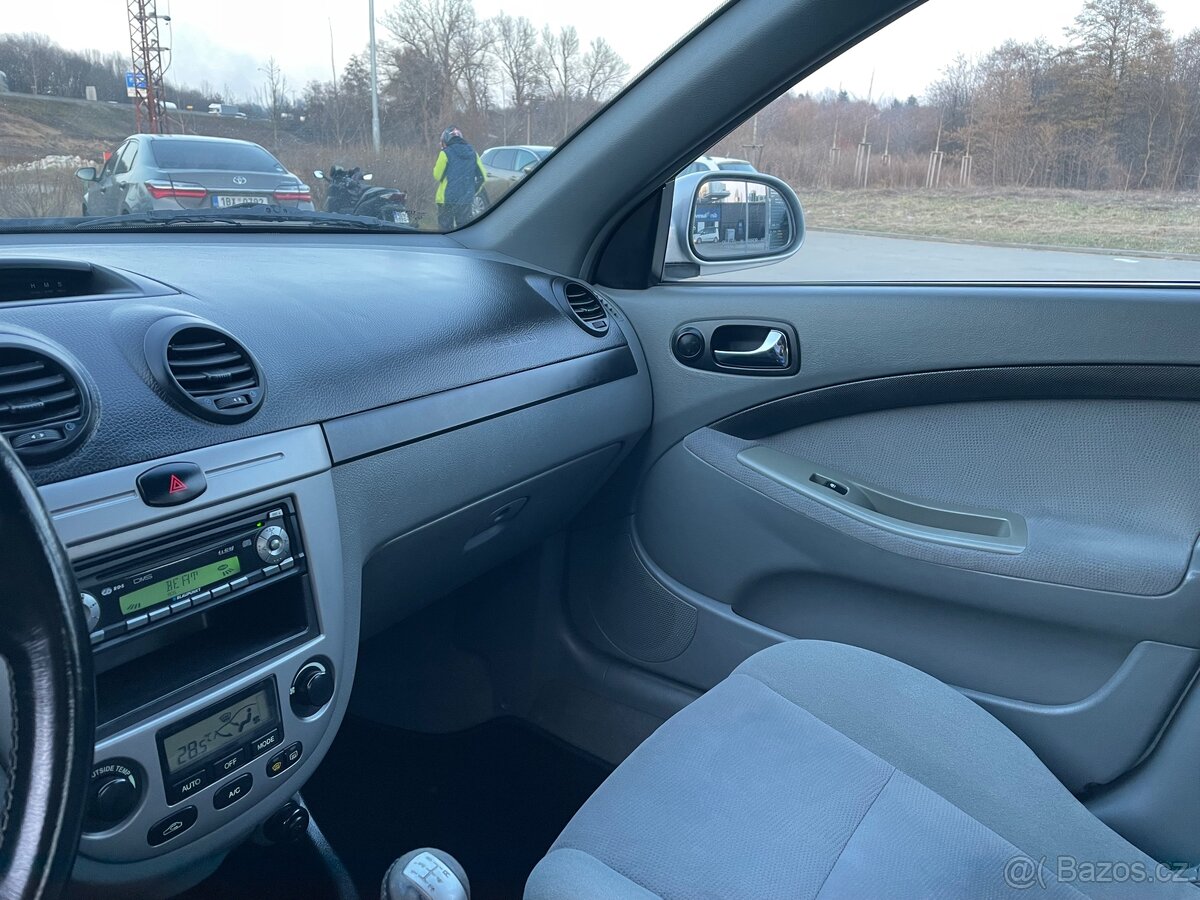 Lacetti Chevrolet - 5