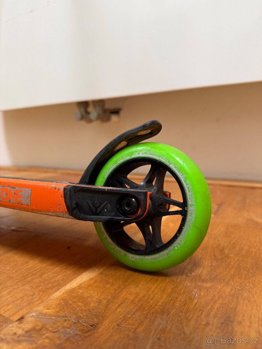 KOLOBĚŽKA BLUNT - 5