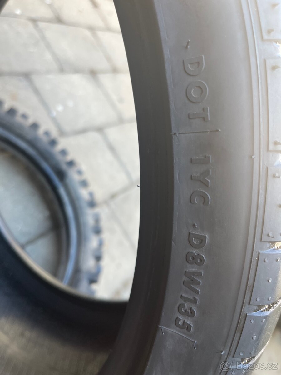 Pneu 275/30ZR21 - 5