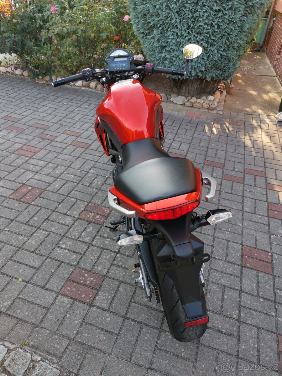Kawasaki ER-6n - 5