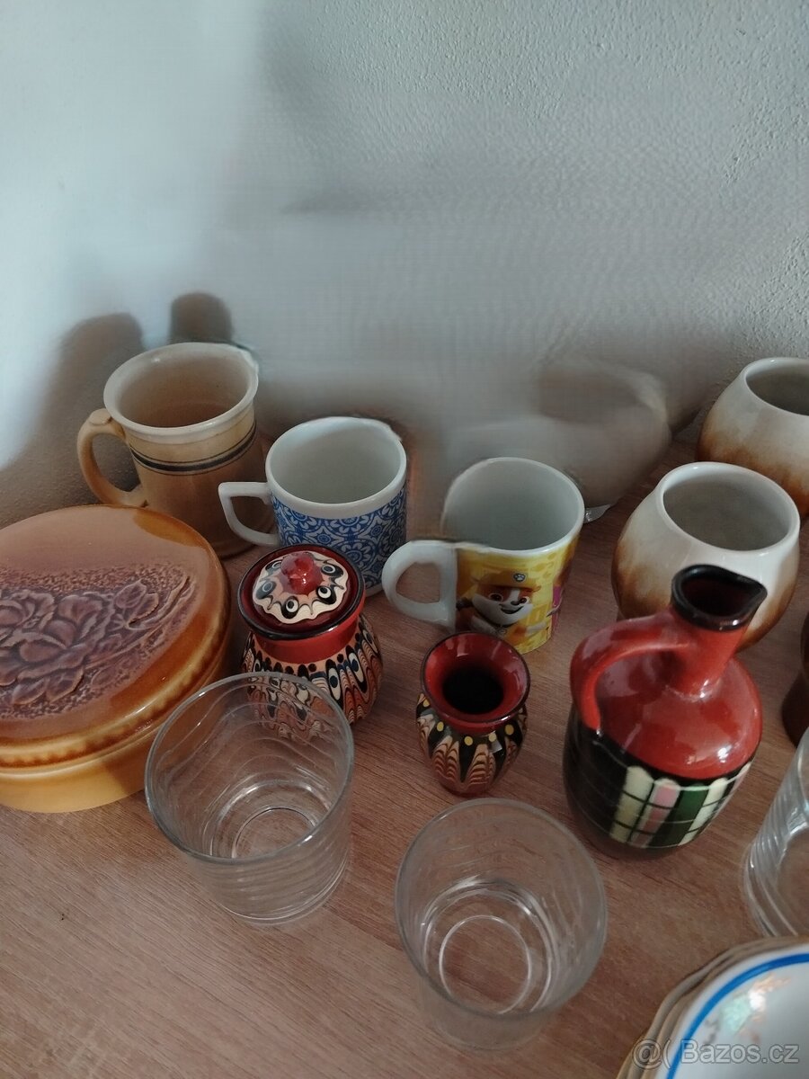 Sklo a porcelán mix - 5