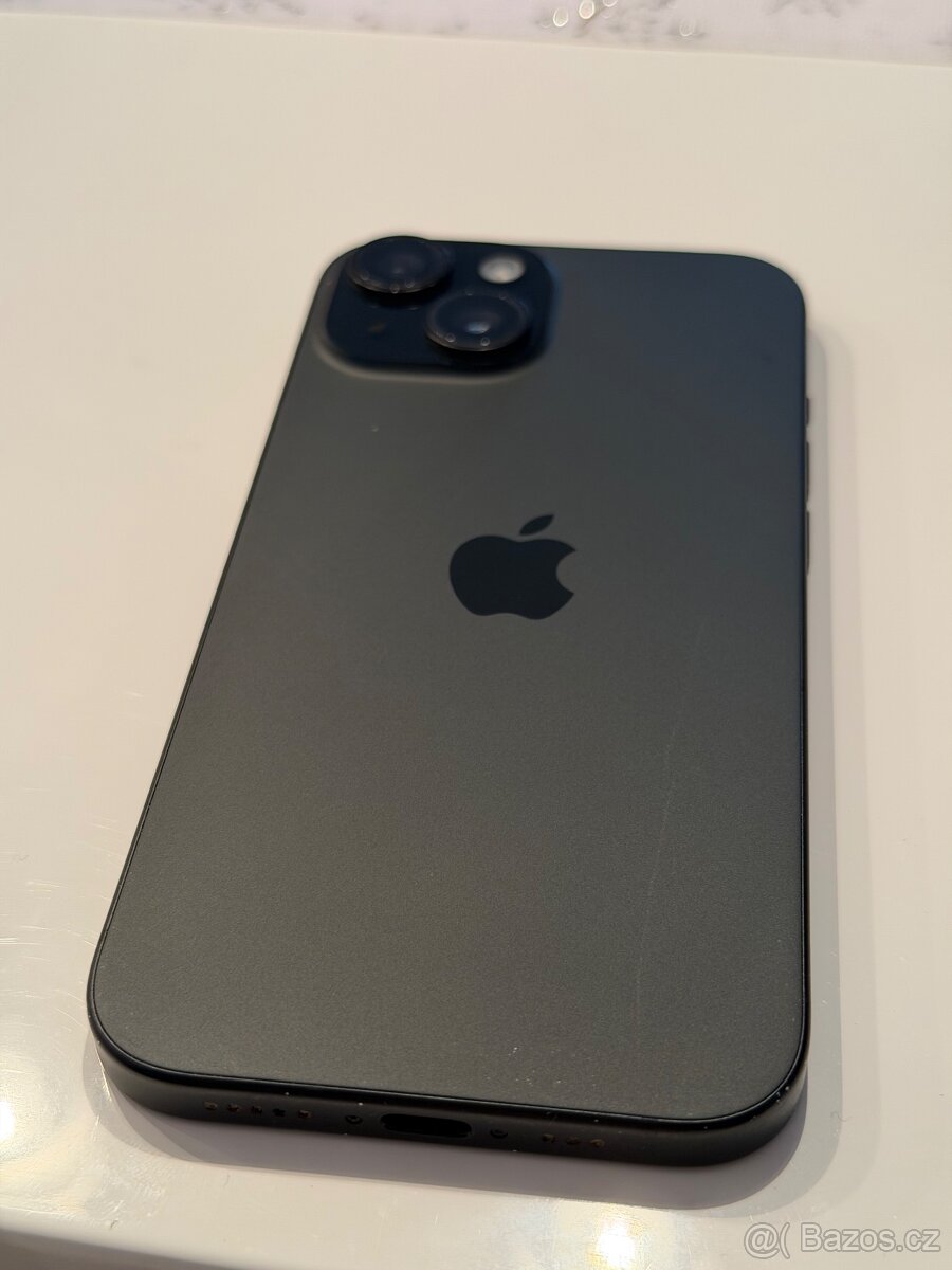 Použitý iPhone 15 128gb - 5