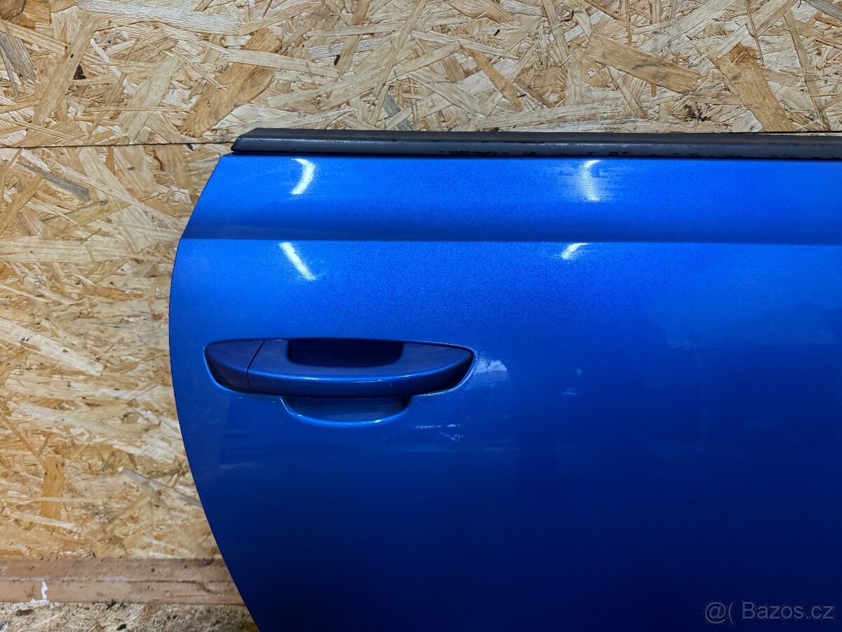 PRAVÉ DVEŘE VW SCIROCCO 3 1K8 LR5Z - 5