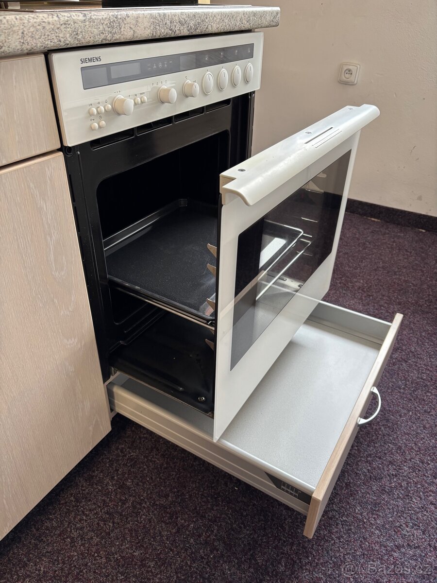 Kuchyňská linka vc spotřebičů - 5