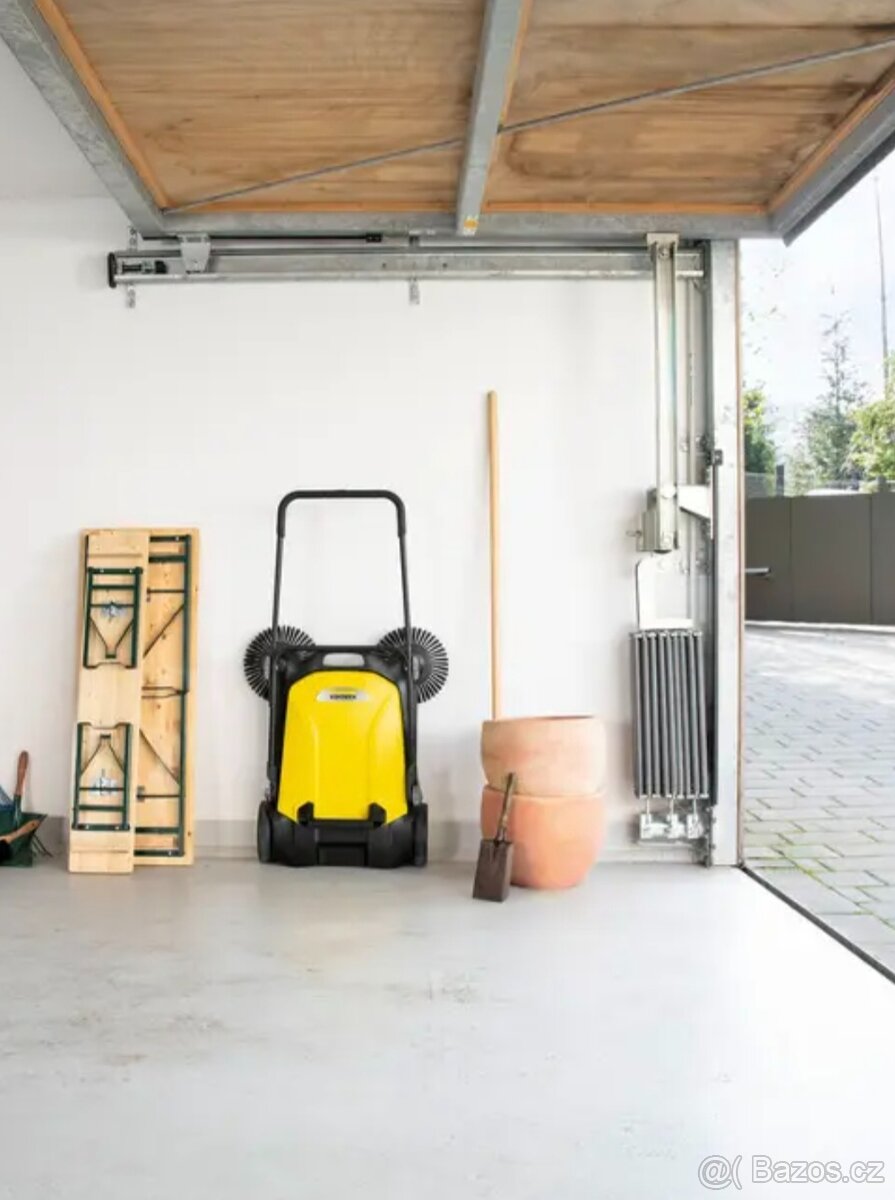 Výkonný zametací přístroj Kärcher S4 Twin - 5