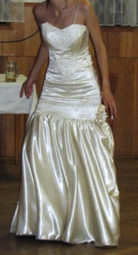 SVATEBNÍ ŠATY vel. S-M - 5