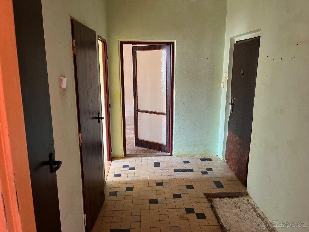 Prodám byt Kosmova - 5