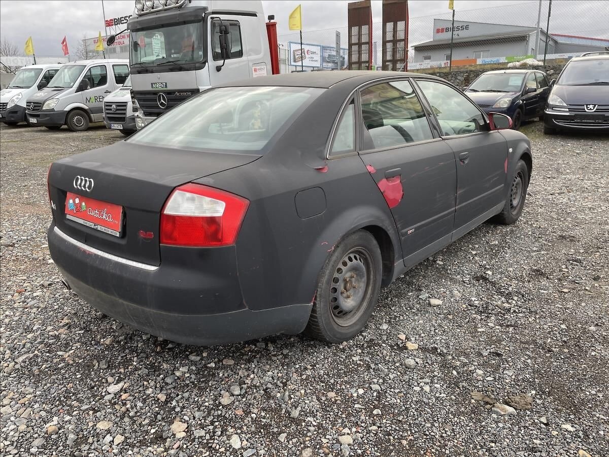 Audi A4 2,0 i "DIGI KLIMA"NOVÉ BRZDY - 5