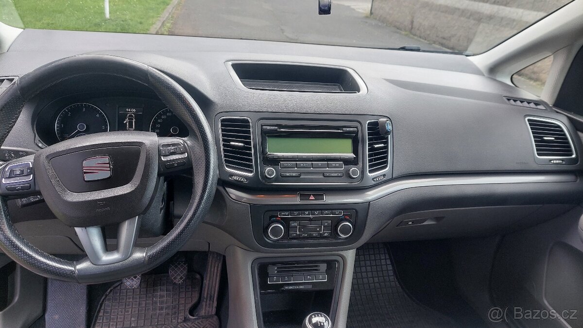Prodám Seat Alhambra 2.0 Tdi r.v.2011, 7 míst - 5