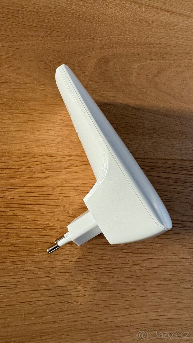 TP-Link Wi-Fi extender - 5