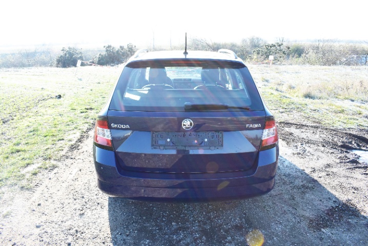 ŠKODA FABIA KOMBI 1,2 TSI,1.MAJ,AMBITION,AC,SERVIS JEN ŠKODA - 5