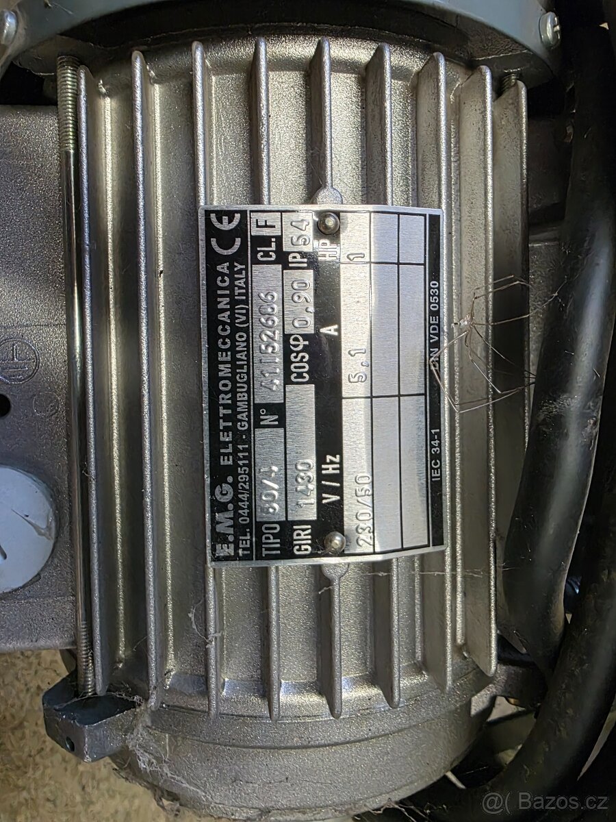 Elektromotor s převodovkou - 5