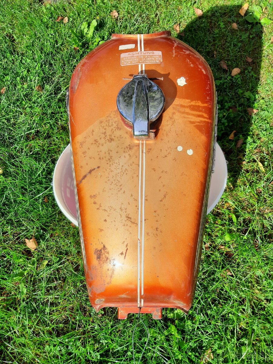 Nádrž Honda CB 250, CB 350 - 5