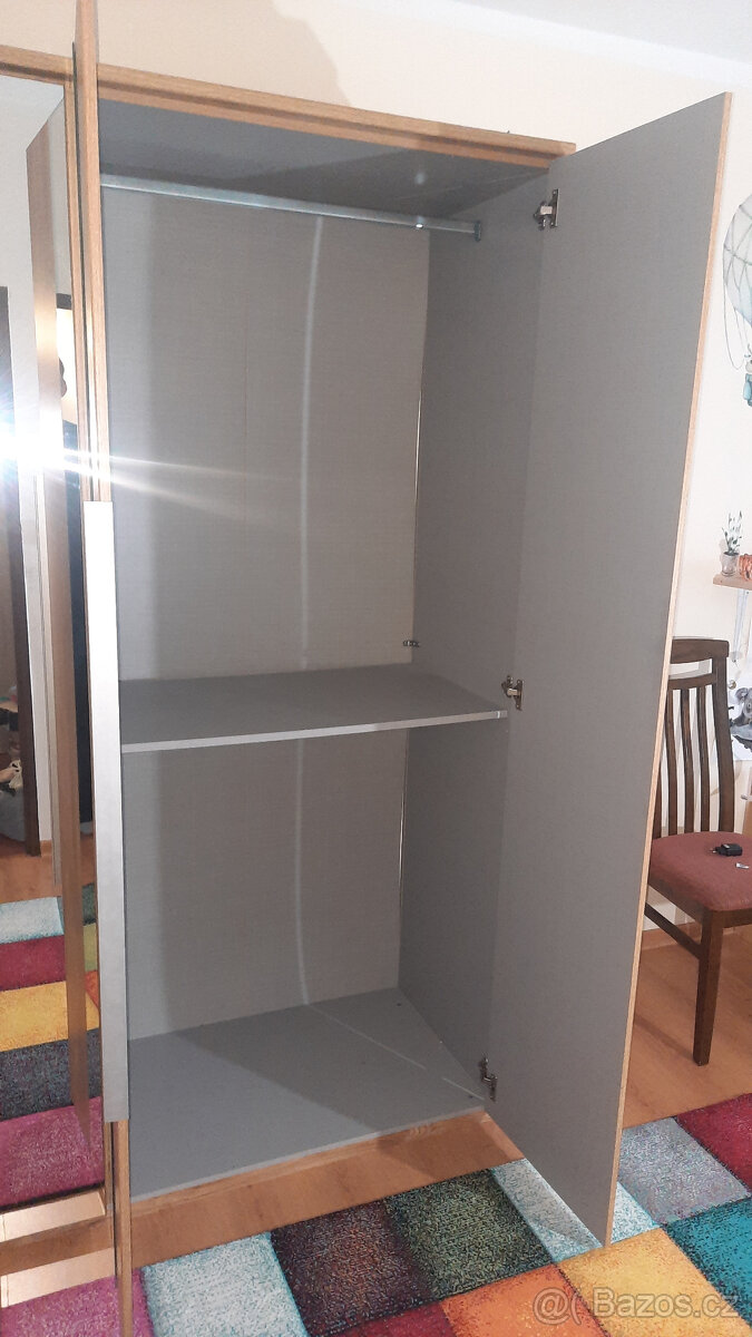 Šatní skříň - 5