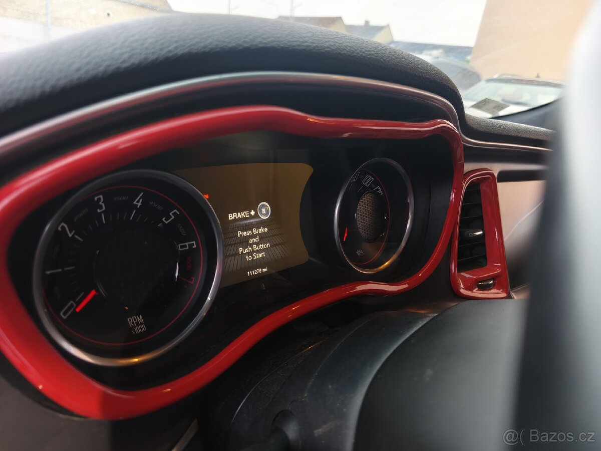 Dodge Challenger - 5