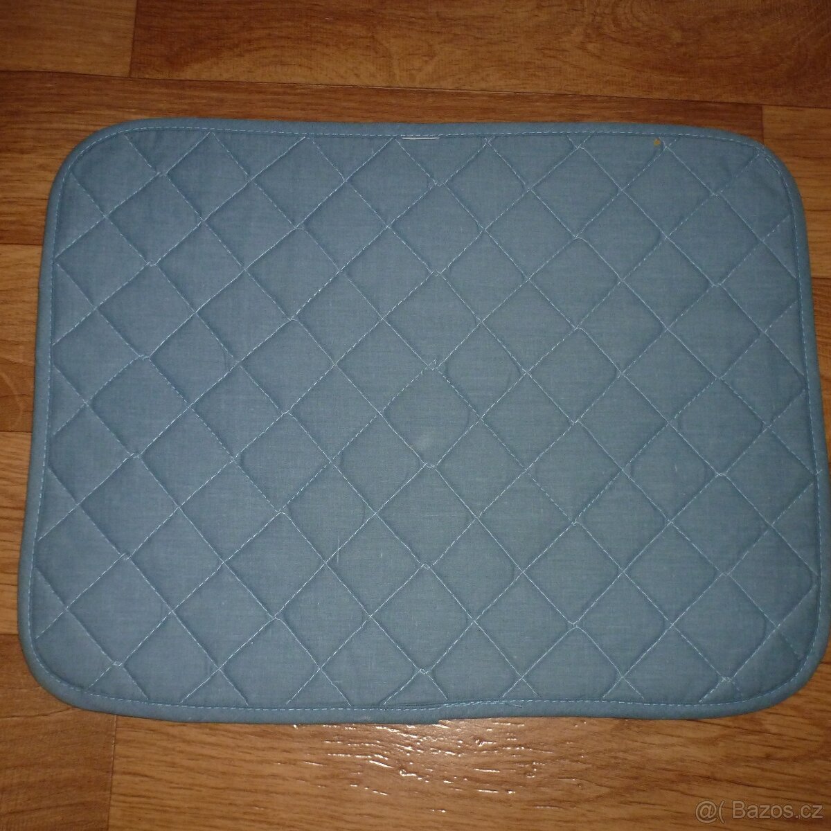 Látkové prošívané prostírání na jídelní stůl - 5