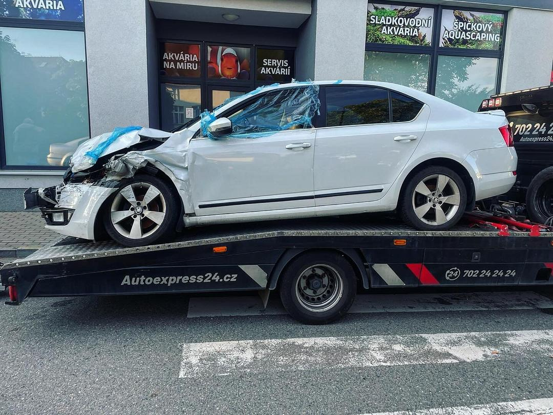 Vůz na náhradní díly Škoda Octavia 3 sedan 2016 CRM PGS LS9R - 5